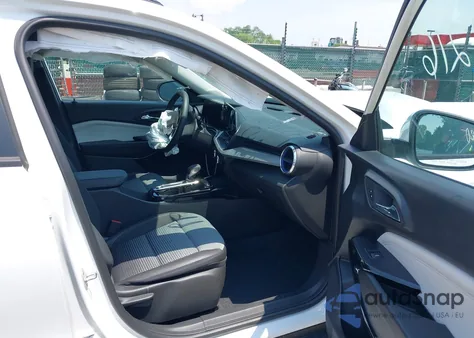 2024 Chevrolet Trax Fwd Lt from USA, damaged, VIN KL77LHE21RC119845